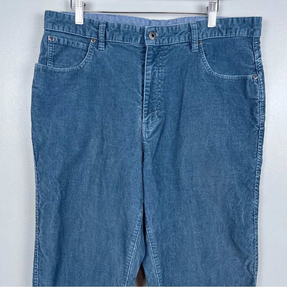 LL Bean Men's Stretch Country Green Corduroy Natural Fit 5-Pocket Pants Size 36